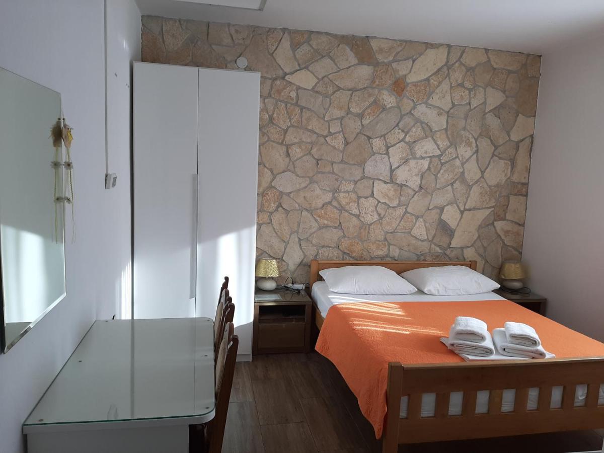 Guest House Renata Zára Kültér fotó