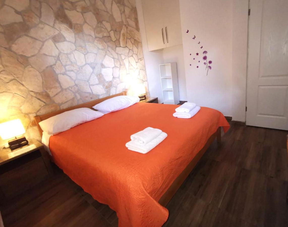 Guest House Renata Zára Kültér fotó