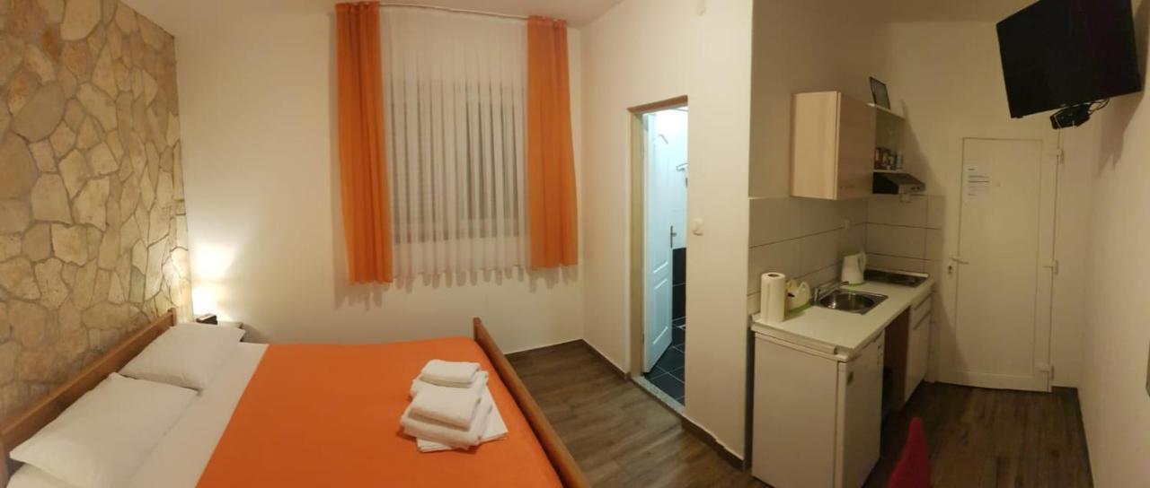Guest House Renata Zára Kültér fotó