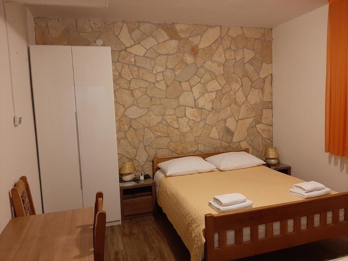Guest House Renata Zára Kültér fotó